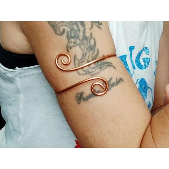 Upcycled Copper Wire Arm Cuff, Arm Band, Handmade Artisan Jewelry, One Size - Picture 3 of 3